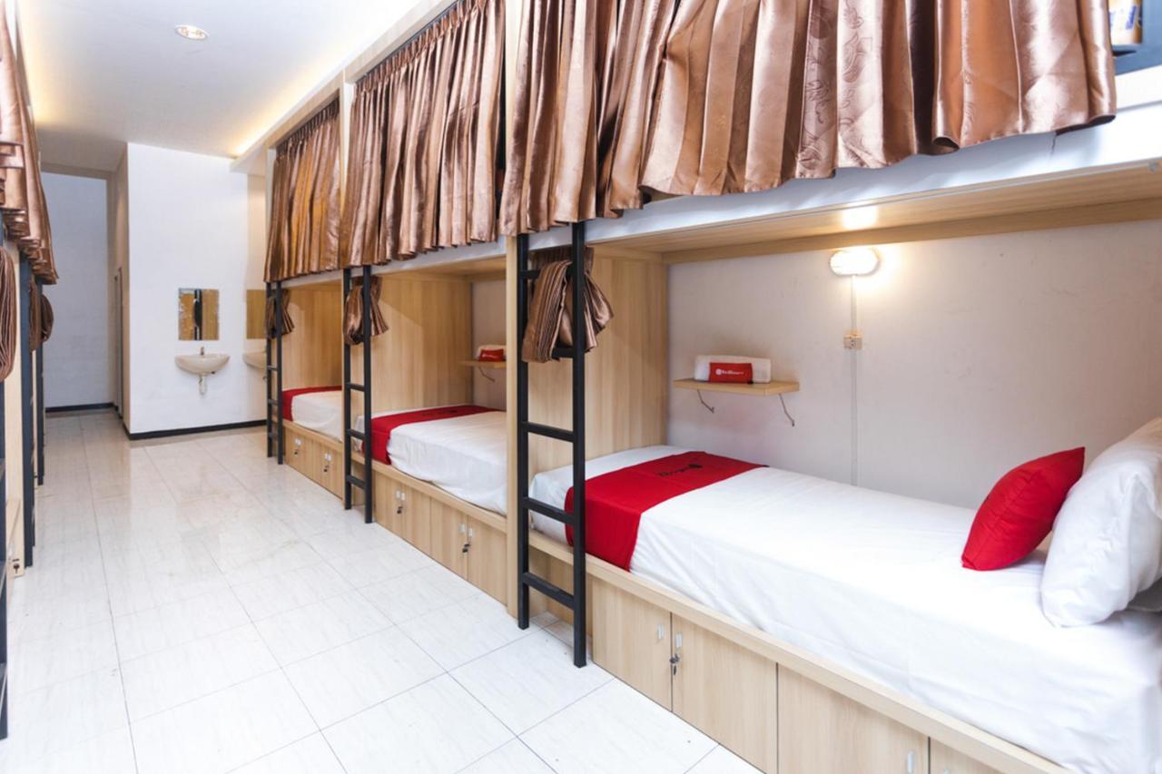 Reddoorz Hostel @ Malang City Center 2 Zewnętrze zdjęcie