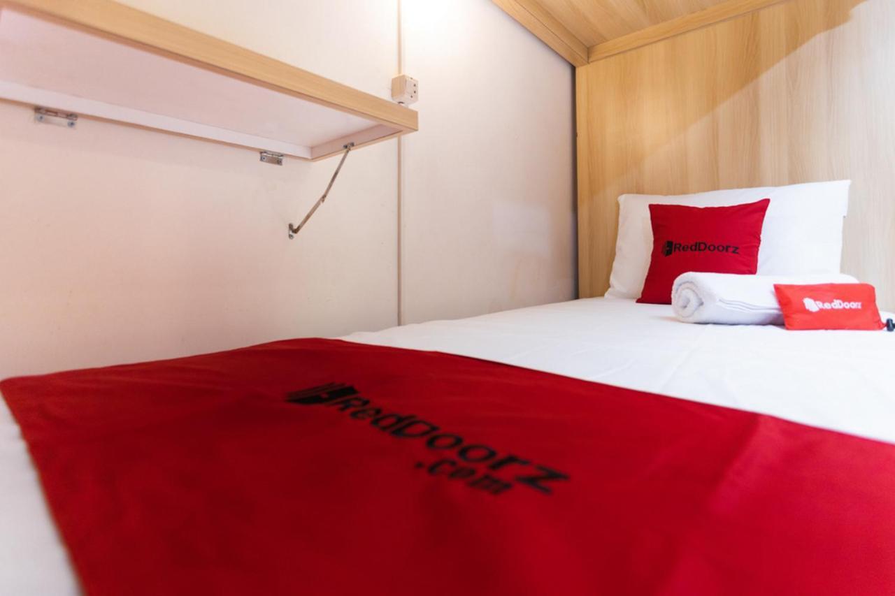 Reddoorz Hostel @ Malang City Center 2 Zewnętrze zdjęcie