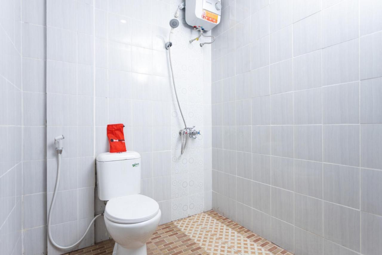 Reddoorz Hostel @ Malang City Center 2 Zewnętrze zdjęcie