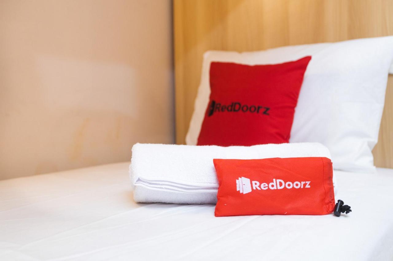 Reddoorz Hostel @ Malang City Center 2 Zewnętrze zdjęcie