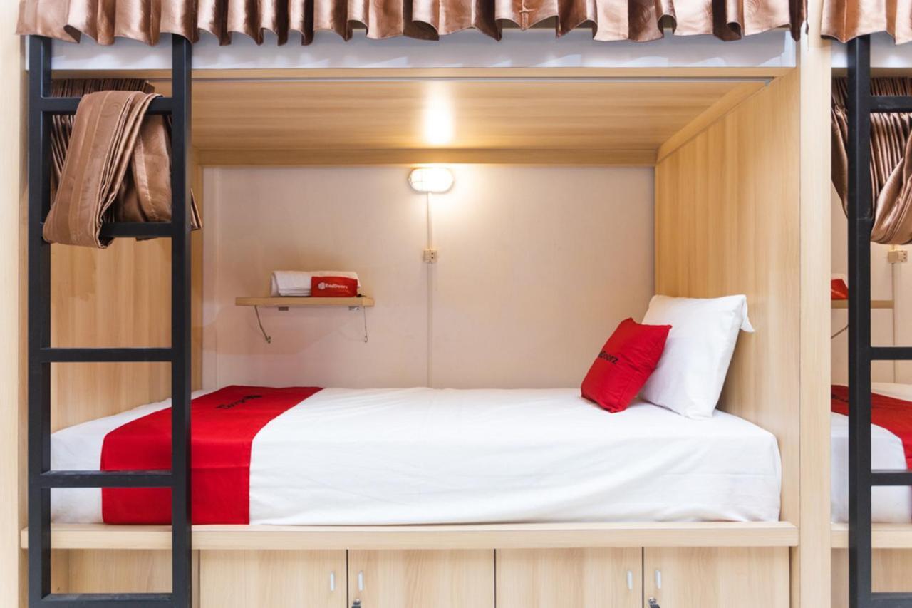 Reddoorz Hostel @ Malang City Center 2 Zewnętrze zdjęcie